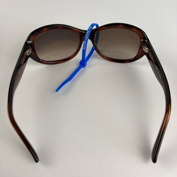 Fendi Sunglasses  - Picture 5 of 8